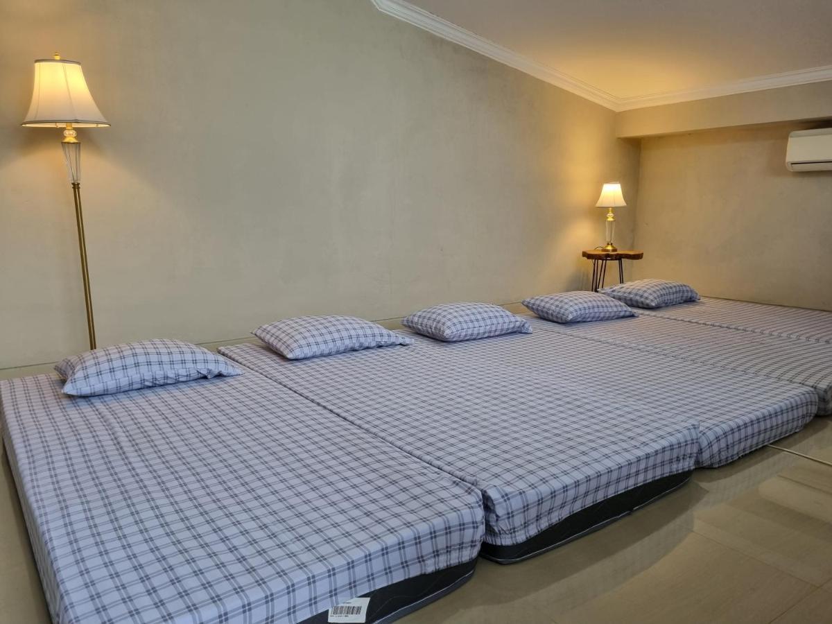 Mutiara Homestay Syariah Jogjakarta Buitenkant foto