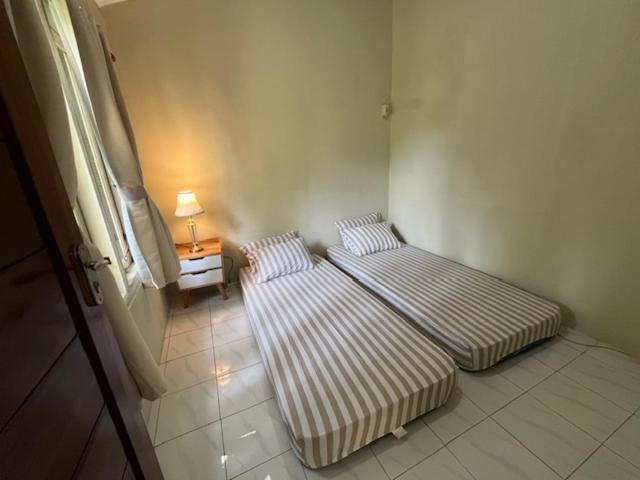 Mutiara Homestay Syariah Jogjakarta Buitenkant foto
