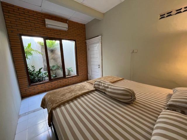 Mutiara Homestay Syariah Jogjakarta Buitenkant foto